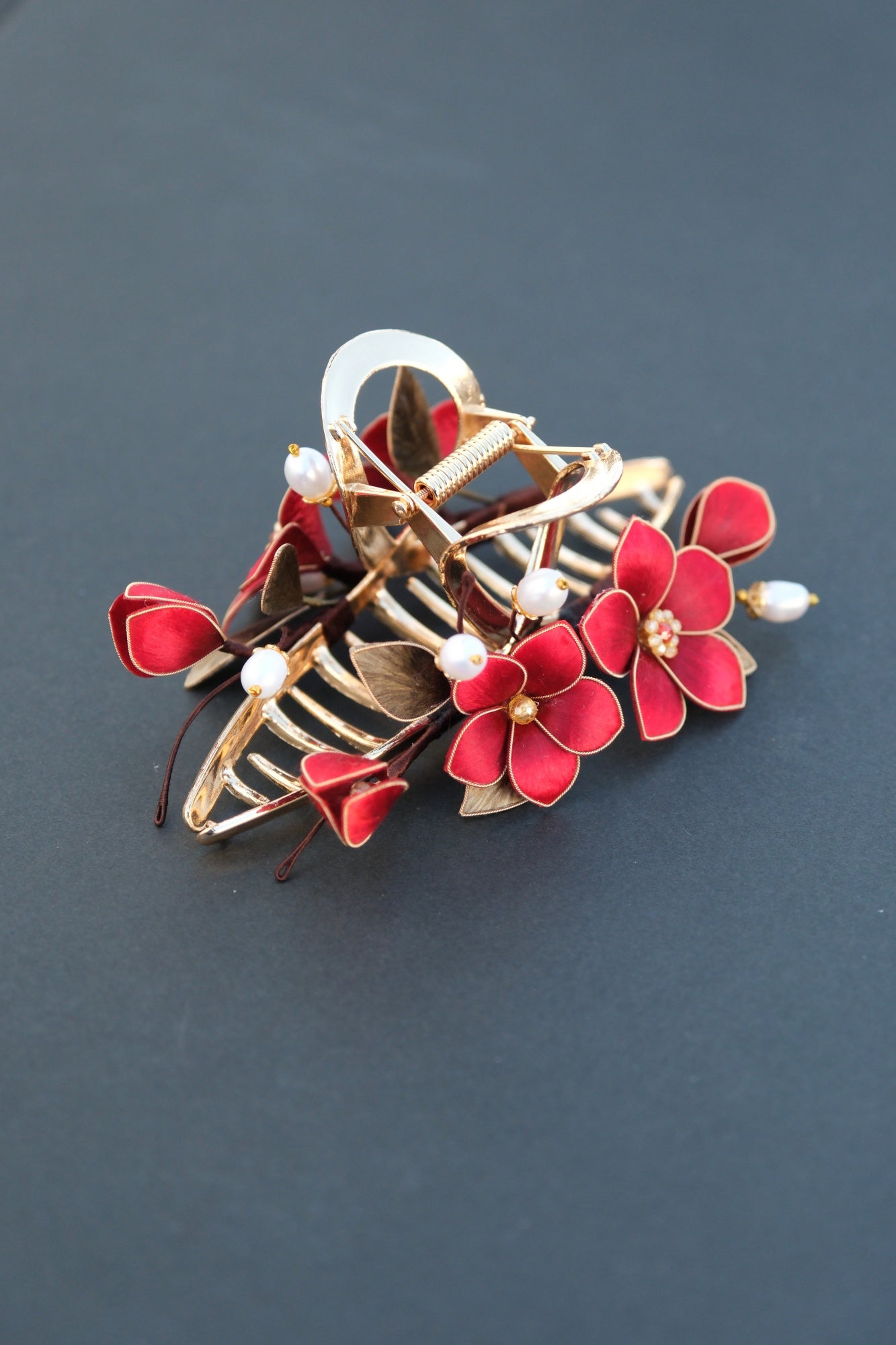 Arctic Whisper - Red