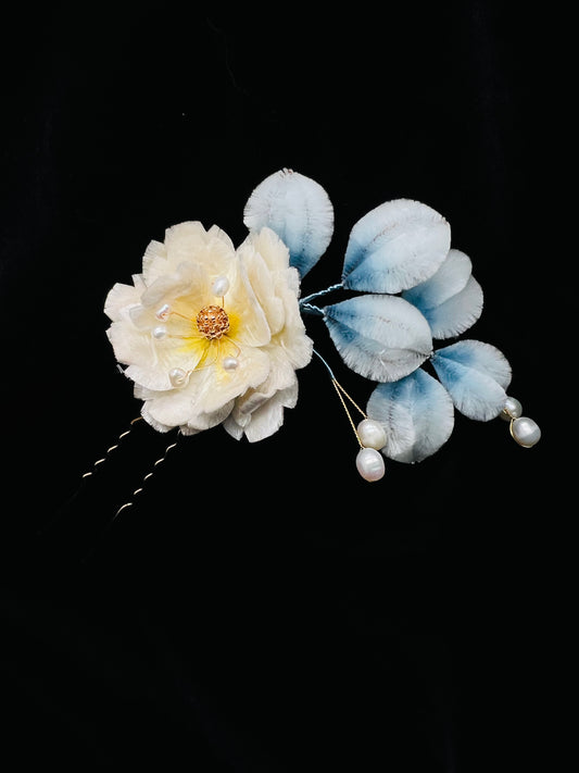 Peony and the Beauty