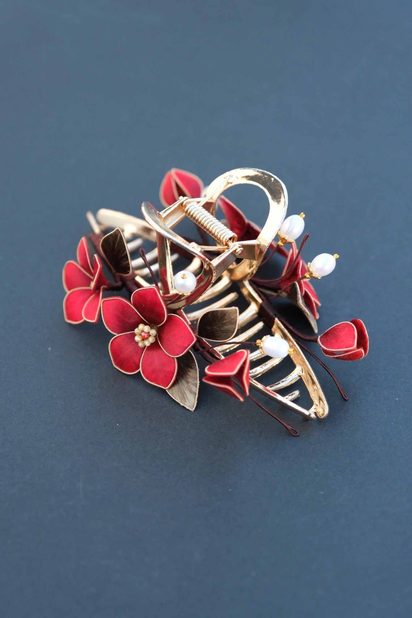 Arctic Whisper - Red