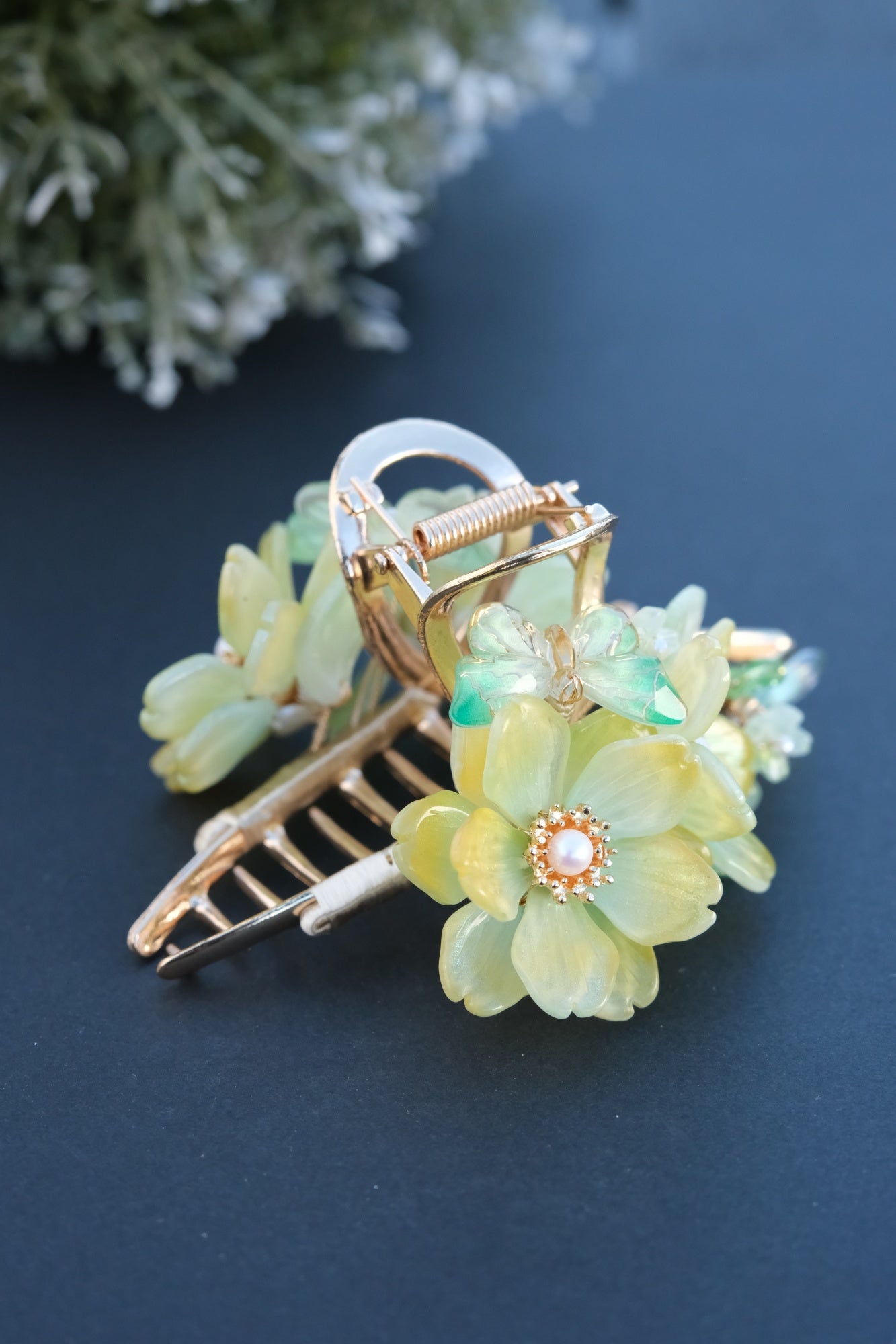 Colored Glaze Hair Claw