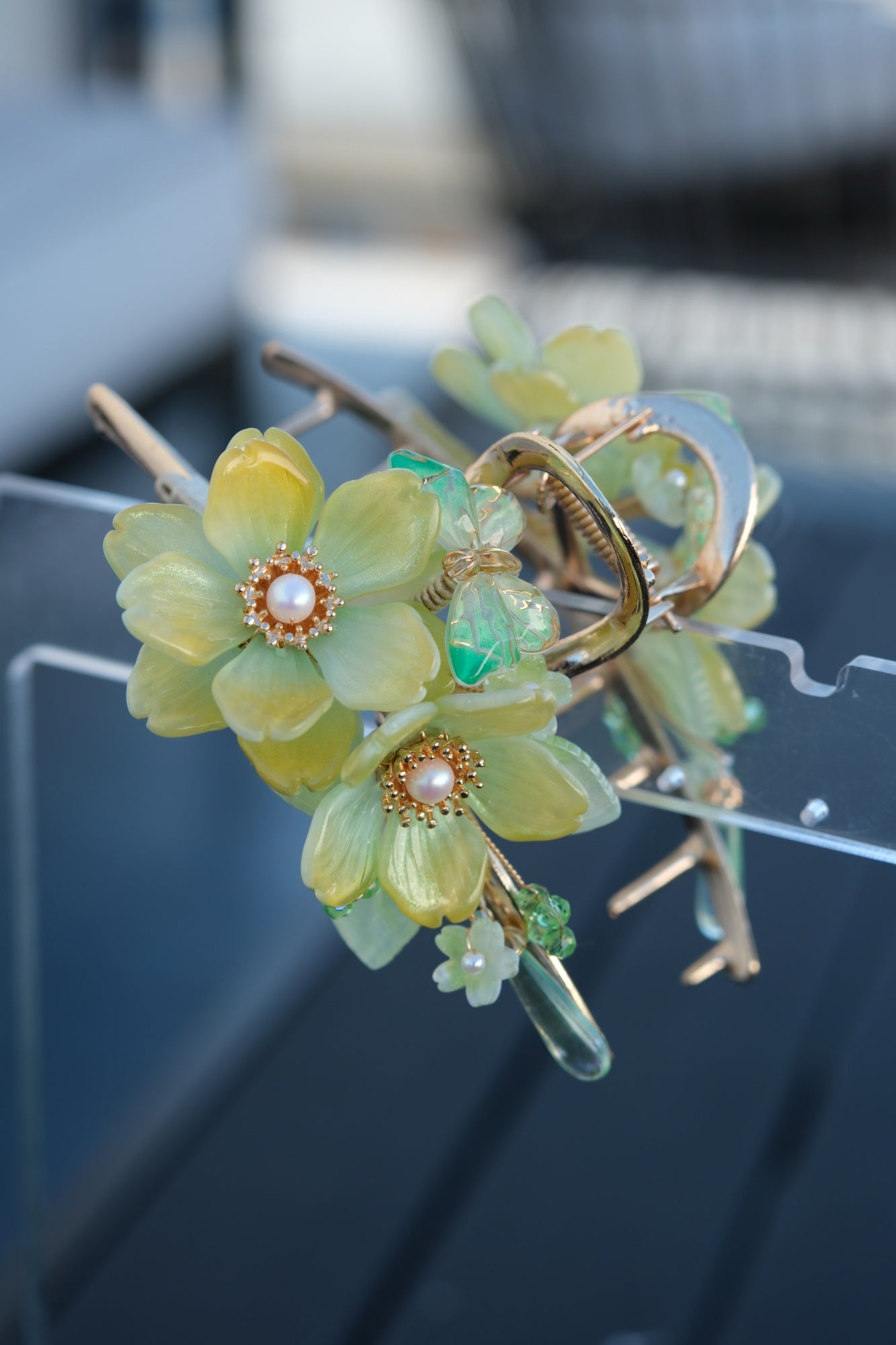 Colored Glaze Hair Claw