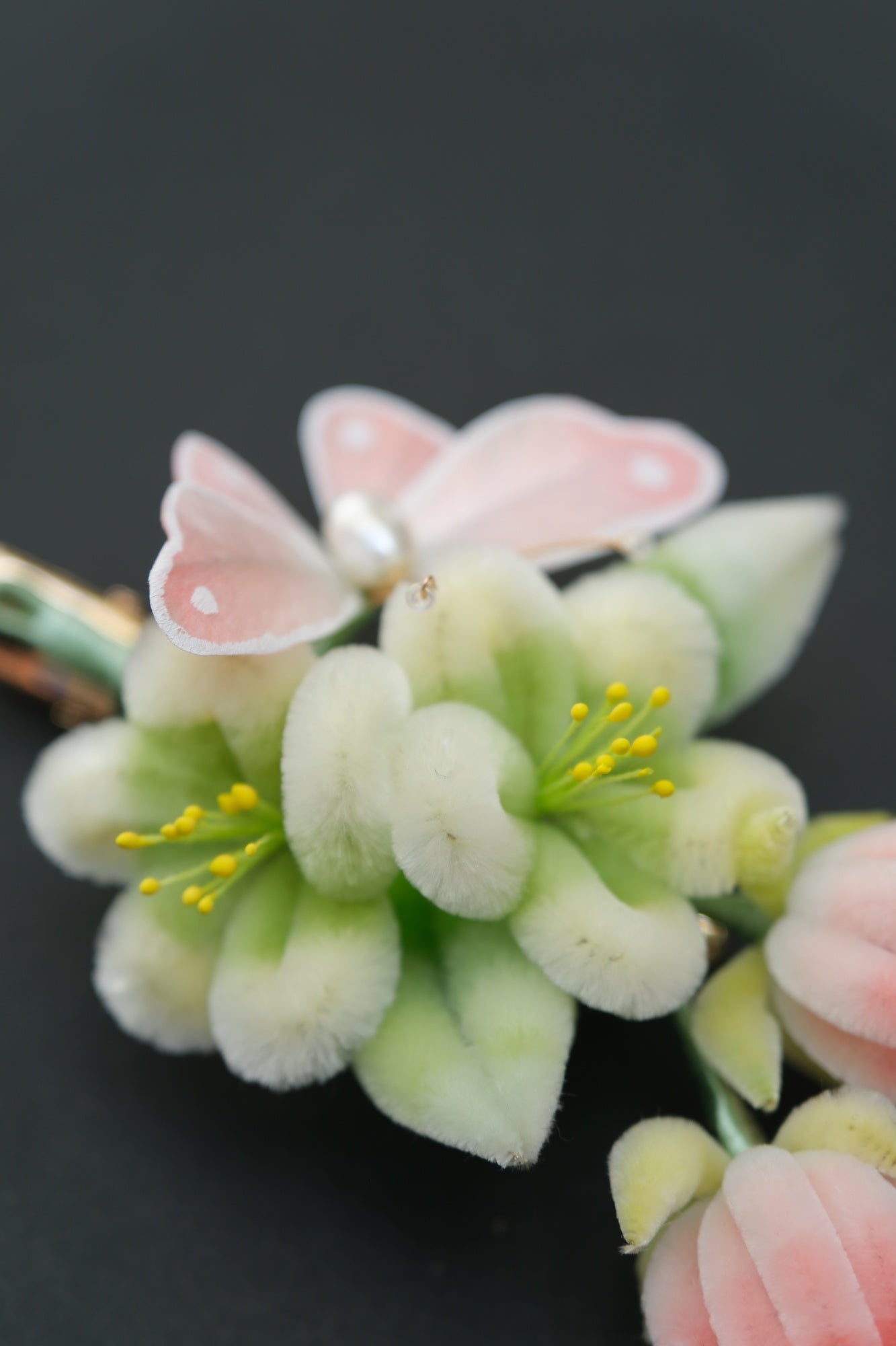 Fluffy Velvet - Strawberry w/ Butterfly