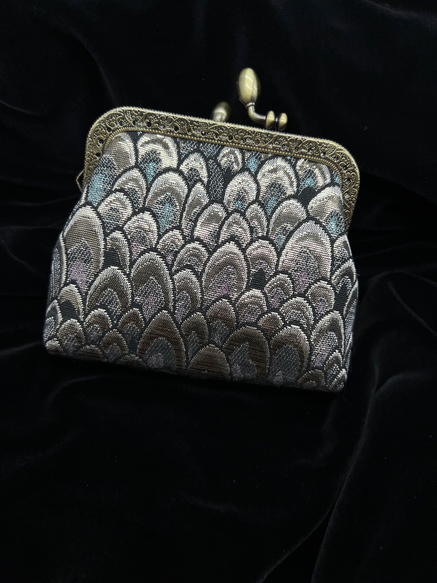 Embroidery Handbag - Fish Scale